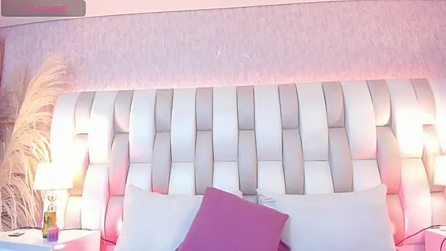 Snapshot of Ari_lynn_ chatting on January 16, 2026, 3:10 am Ari lynn online show from January 16, 2026, 3:10 am