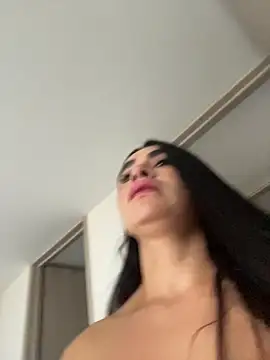 RoseSeductre online show from November 8, 2025, 9:18 pm