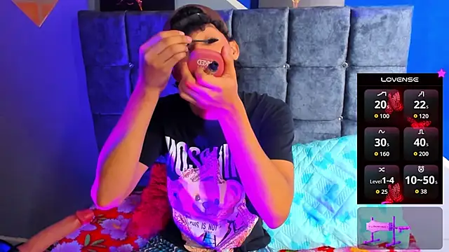 kalet-skinny online show from October 17, 2025, 12:51 pm