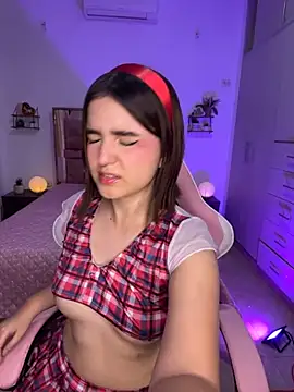 MIACUTEE  online show from October 17, 2025, 1:20 am