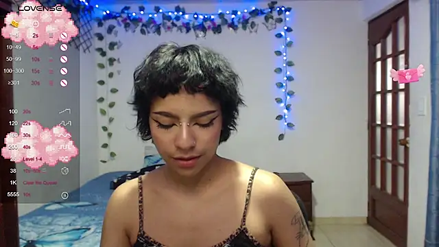 Snapshot of Kathina_t_ chatting on October 22, 2025, 8:52 pm Kathina t  online show from October 22, 2025, 8:52 pm