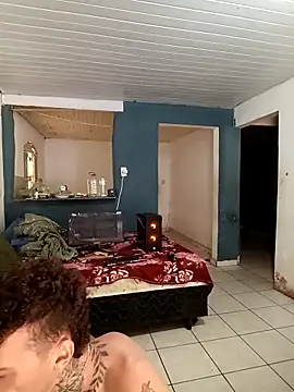 RuivoDotado24cm online show from February 13, 2026, 11:21 am