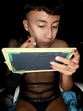 Snapshot of karola_horny chatting on October 16, 2025, 1:36 am karola horny online show from October 16, 2025, 1:36 am