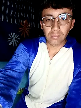 Snapshot of karola_horny chatting on November 14, 2025, 2:26 am karola horny online show from November 14, 2025, 2:26 am