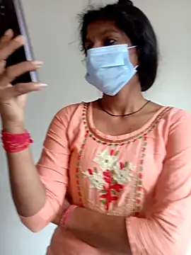 Snapshot of Hina_School chatting on October 14, 2025, 4:46 am Hina School online show from October 14, 2025, 4:46 am