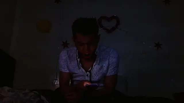 Snapshot of picante70_ chatting on October 18, 2025, 10:50 am picante70 online show from October 18, 2025, 10:50 am