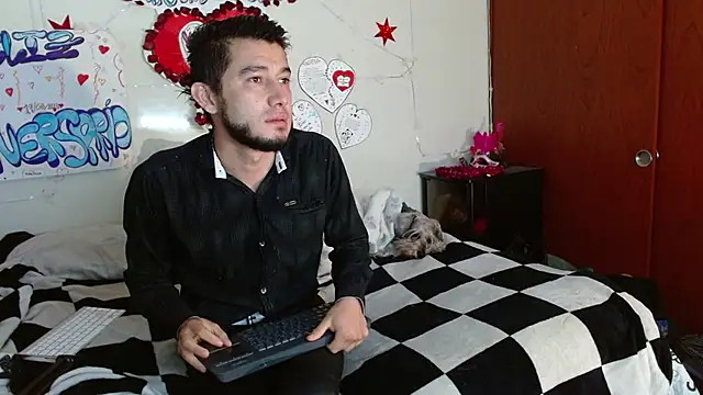 Snapshot of picante70_ chatting on February 5, 2026, 11:17 am picante70 online show from February 5, 2026, 11:17 am