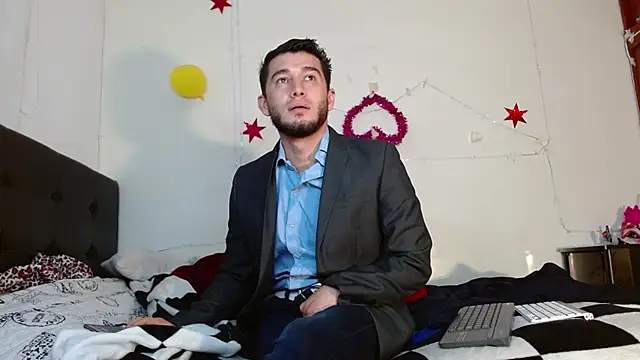 Snapshot of picante70_ chatting on November 15, 2025, 11:03 am picante70 online show from November 15, 2025, 11:03 am