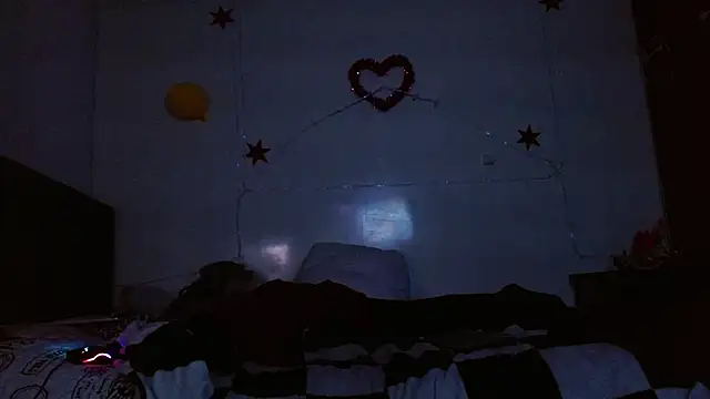 Snapshot of picante70_ chatting on November 6, 2025, 10:41 am picante70 online show from November 6, 2025, 10:41 am