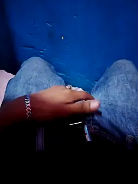 B4ldo25 online show from December 2, 2025, 4:25 am