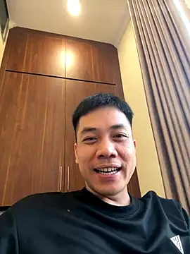 Snapshot of Live-tong chatting on October 14, 2025, 9:32 am Live-tong online show from October 14, 2025, 9:32 am