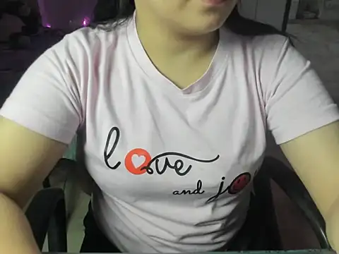 Divya68 online show from November 15, 2025, 5:39 pm