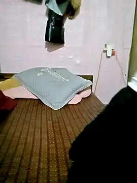 SansanCii online show from October 18, 2025, 1:35 pm