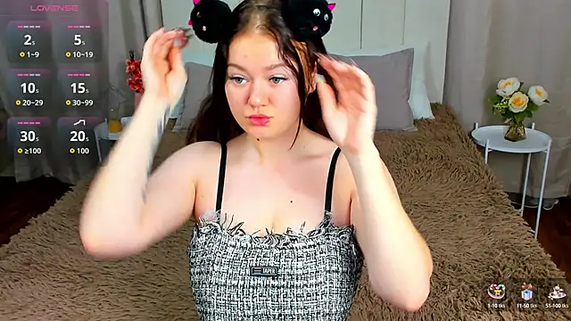 ElisSweety online show from October 21, 2025, 12:32 am