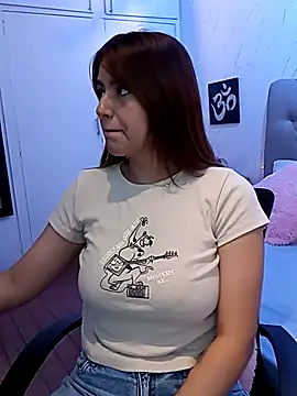 1evelinewood online show from April 7, 2026, 2:30 pm