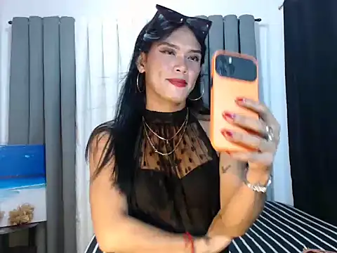 kettie  online show from October 31, 2025, 1:30 pm