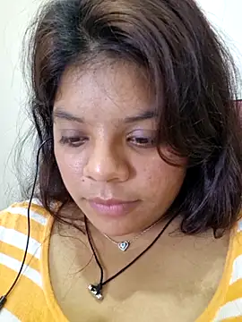 kajal77715 online show from October 13, 2025, 9:22 am