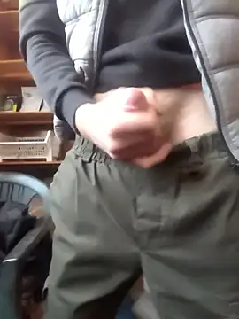 szabi1995 online show from January 13, 2026, 9:46 am