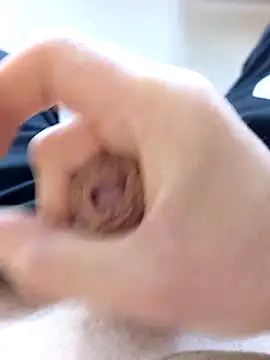 szabi1995 online show from October 13, 2025, 8:10 pm