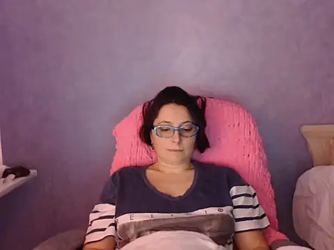 LuckyLisa23 online show from February 26, 2026, 11:49 pm