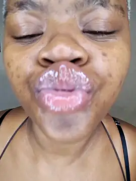 Snapshot of certifiedhottie2025 chatting on April 15, 2026, 5:35 am certifiedhottie2025 online show from April 15, 2026, 5:35 am