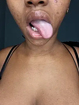 Snapshot of certifiedhottie2025 chatting on March 7, 2026, 4:30 am certifiedhottie2025 online show from March 7, 2026, 4:30 am