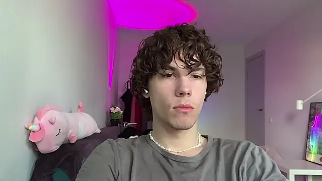 Snapshot of Jeremy1Scott chatting on June 8, 2026, 5:41 am Jeremy1Scott online show from June 8, 2026, 5:41 am