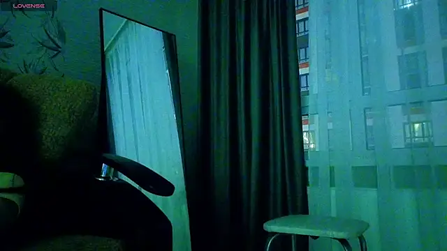 MissPompadure online show from December 22, 2025, 2:06 pm