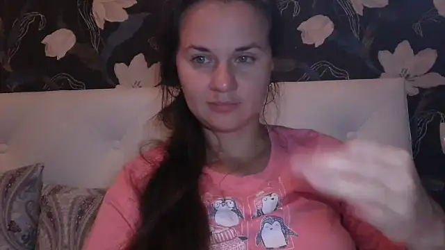 Snapshot of GiaaCaranggi chatting on October 19, 2025, 7:05 pm GiaaCaranggi online show from October 19, 2025, 7:05 pm