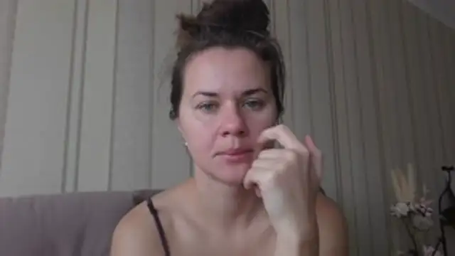 Snapshot of GiaaCaranggi chatting on November 22, 2025, 10:47 am GiaaCaranggi online show from November 22, 2025, 10:47 am