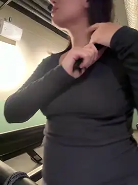 mamimamacitaaa online show from October 24, 2025, 5:56 pm