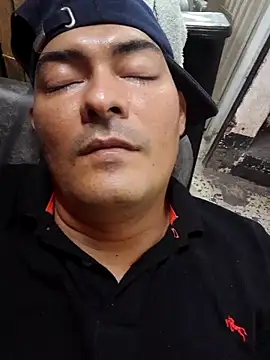 sexyandres 23 online show from October 20, 2025, 7:03 pm