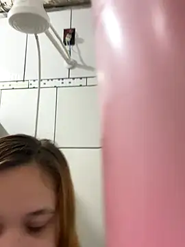 Snapshot of ruivinhadancer chatting on December 21, 2025, 4:36 am ruivinhadancer online show from December 21, 2025, 4:36 am