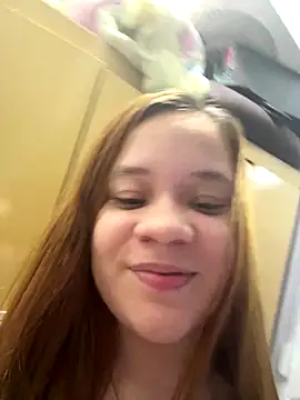 Snapshot of ruivinhadancer chatting on December 18, 2025, 8:34 pm ruivinhadancer online show from December 18, 2025, 8:34 pm