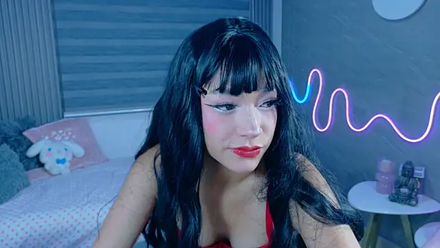 Naaomi cute online show from October 18, 2025, 9:00 am