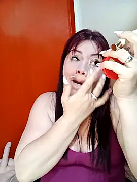 Erica brooks  online show from October 18, 2025, 11:18 pm