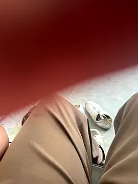 Snapshot of Linh-xxx chatting on November 7, 2025, 5:56 am Linh-xxx online show from November 7, 2025, 5:56 am