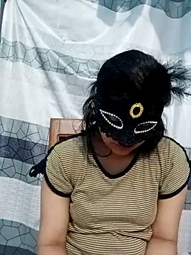 Hot Baby250 online show from November 26, 2025, 10:48 am