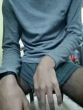 Snapshot of laand__765 chatting on February 14, 2026, 8:31 pm laand 765 online show from February 14, 2026, 8:31 pm