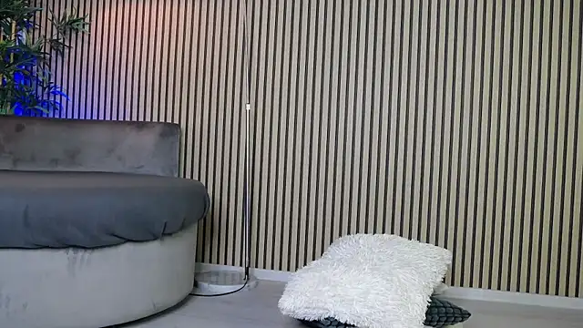 TheaBrown online show from December 20, 2025, 6:05 am