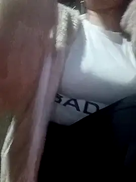 Snapshot of nat-tri chatting on March 13, 2026, 3:28 pm nat-tri online show from March 13, 2026, 3:28 pm