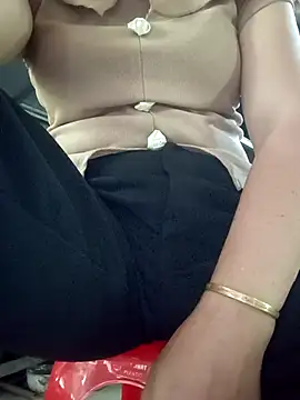 Snapshot of nat-tri chatting on April 4, 2026, 3:46 am nat-tri online show from April 4, 2026, 3:46 am