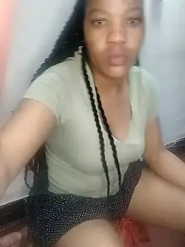 CaramelBoootie online show from November 27, 2025, 4:18 pm