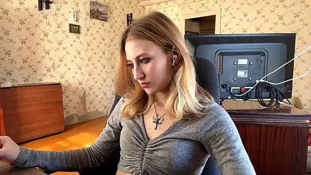AmeliLia online show from March 26, 2026, 9:40 am