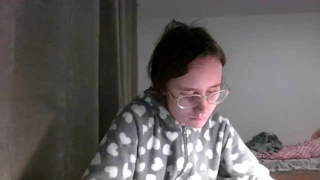 LuckySLove online show from January 15, 2026, 6:44 pm