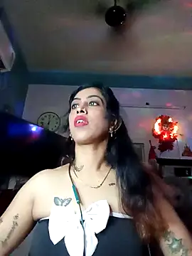 Snapshot of Darling_Annie chatting on October 24, 2025, 6:18 pm Darling Annie online show from October 24, 2025, 6:18 pm