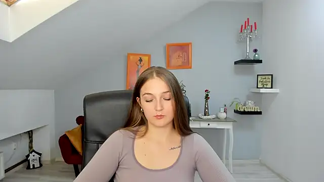 AnneWilsonn online show from October 20, 2025, 11:33 am