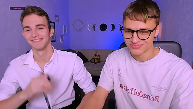 Snapshot of astren_villo chatting on November 7, 2025, 8:13 pm astren villo online show from November 7, 2025, 8:13 pm