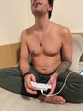  madbull  online show from February 3, 2026, 6:22 am