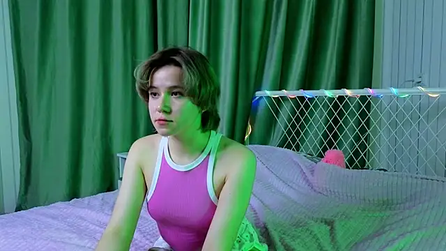 AlisiaEthen online show from November 2, 2025, 8:36 pm